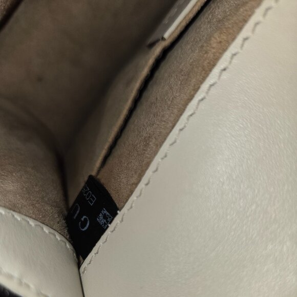 Gucci purse like new Medium💥 - Picture 9 of 14